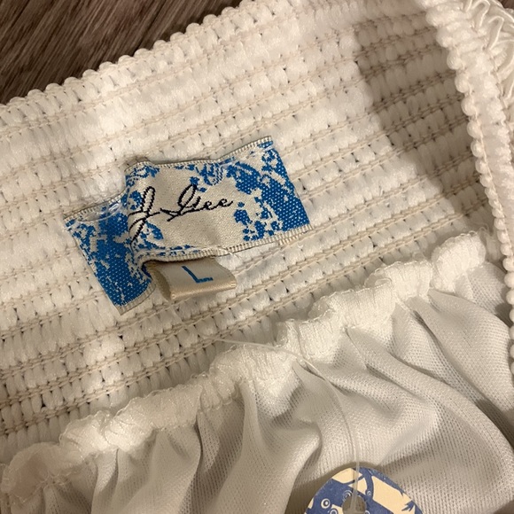 Lace Skirt - Picture 4 of 7